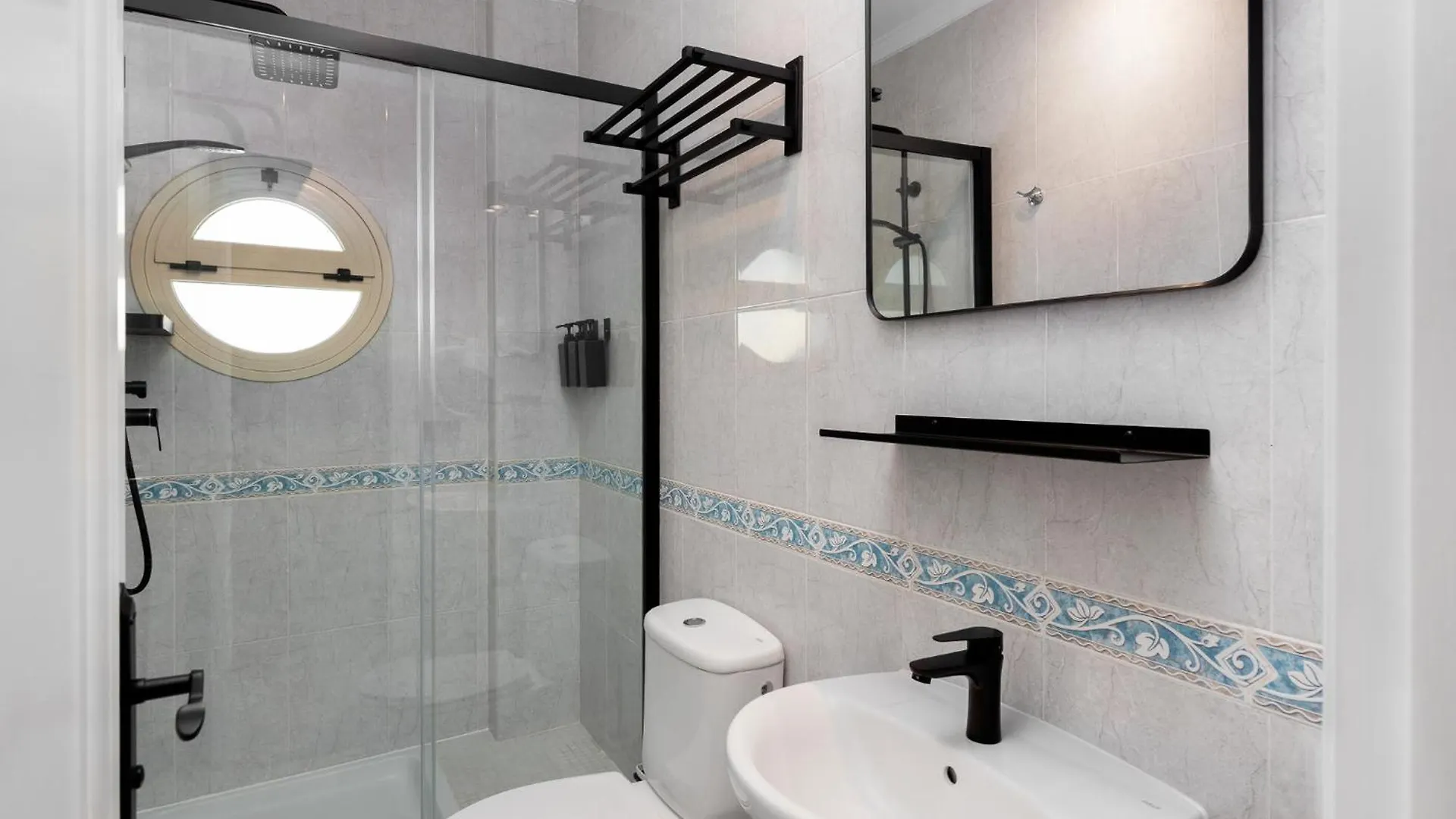 Apartamento Balcones De Nerja, 5 Minutos De Balcon De Europa 0*, Nerja